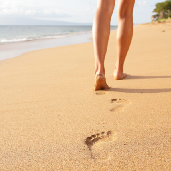 Tips to take care of your legs during the summer and always