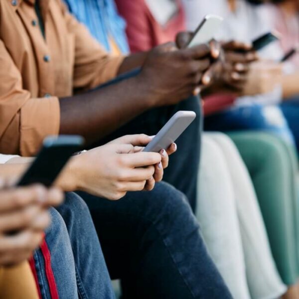 Social Media Affects Children and Adolescents