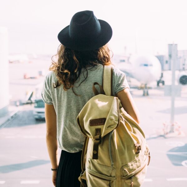 Discover how to travel alone in a safe and fun way
