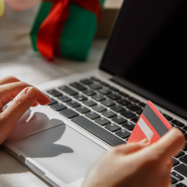 Debt-Free Holidays: Tips for Festivities that Aren’t Hard on Your Wallet
